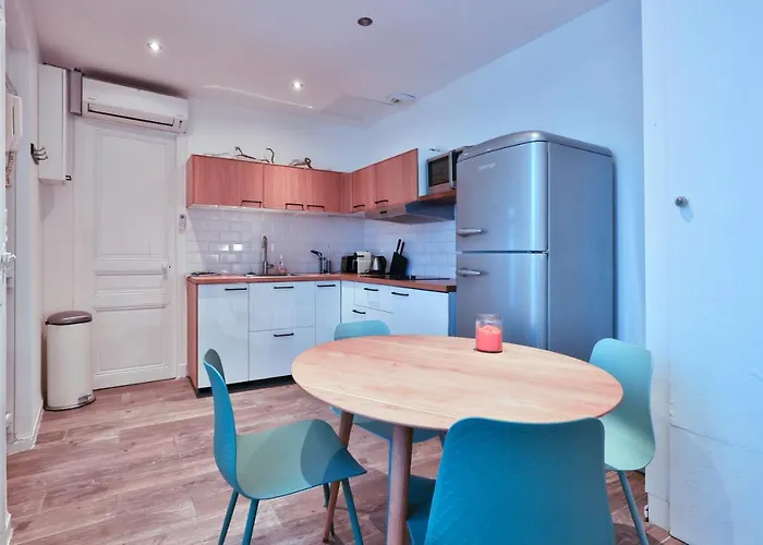 Fully Equipped, Ac & As Be Apartamento